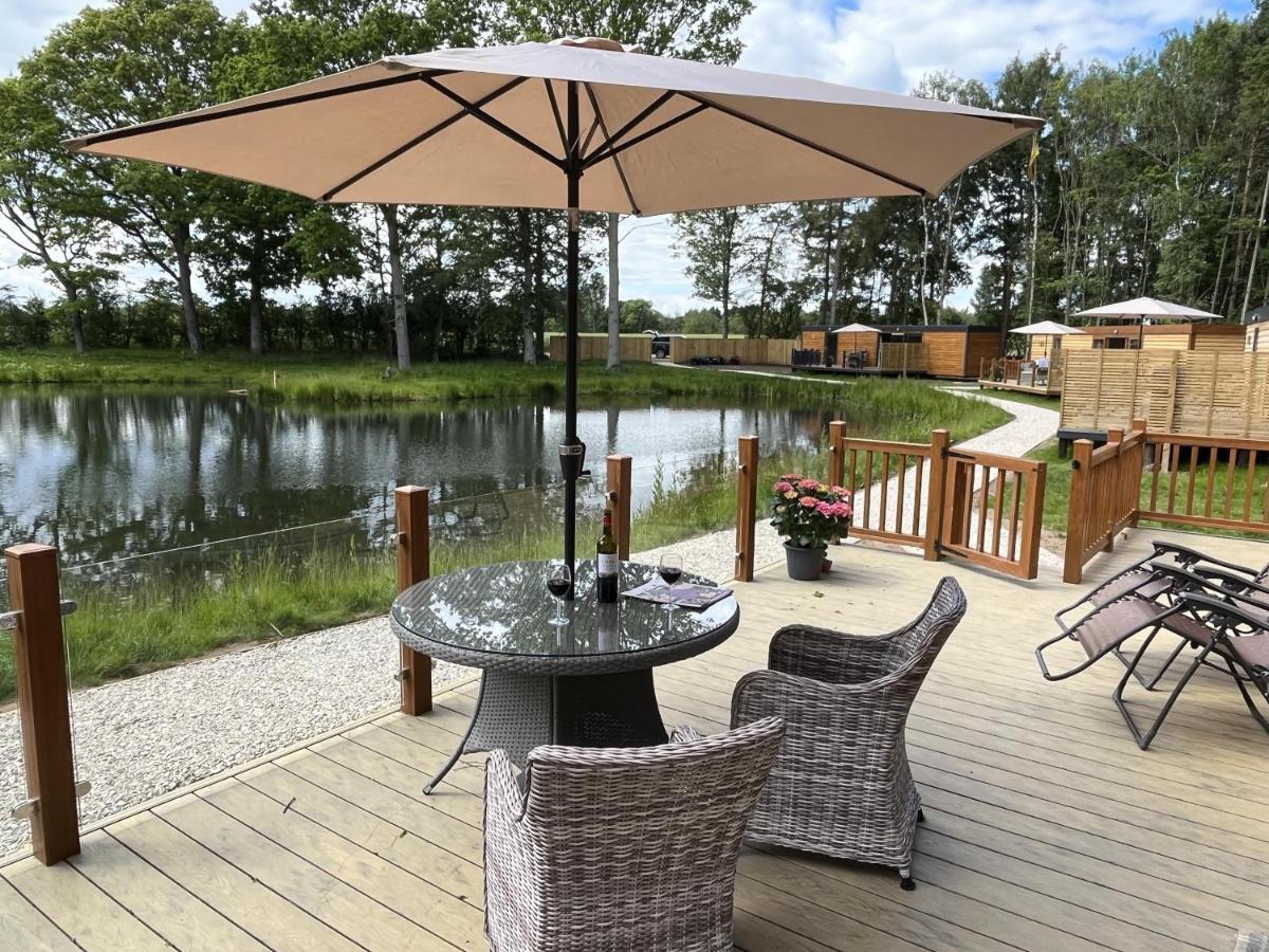 Oak Boutique Lodge Includes Hot Tub Air Con & Dog York Dış mekan fotoğraf